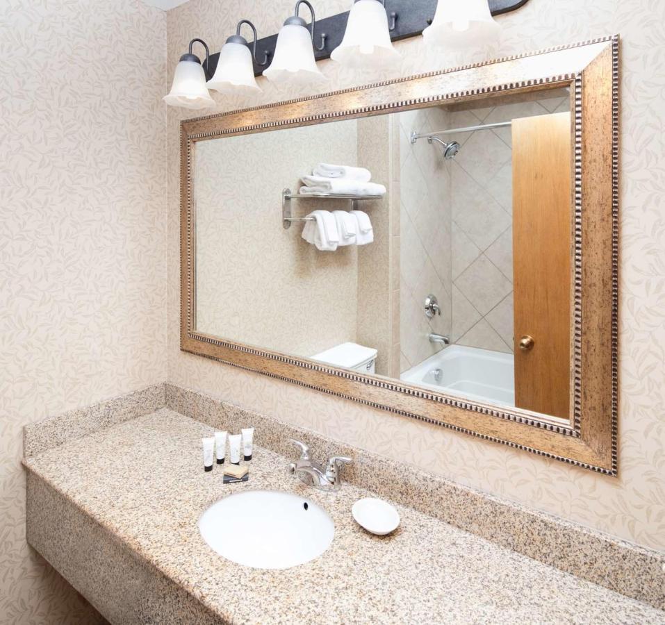 Red Lion Hotel Kennewick Columbia Center Extérieur photo